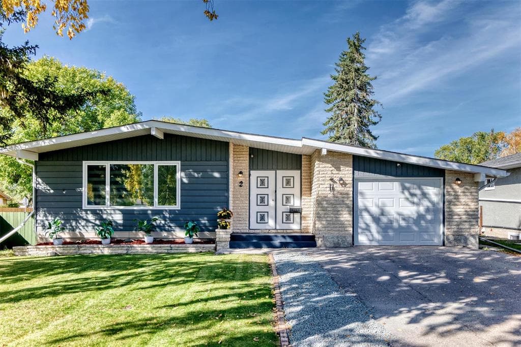 Home at 2 Dampsy Crescent , Winnipeg R2K 3M7