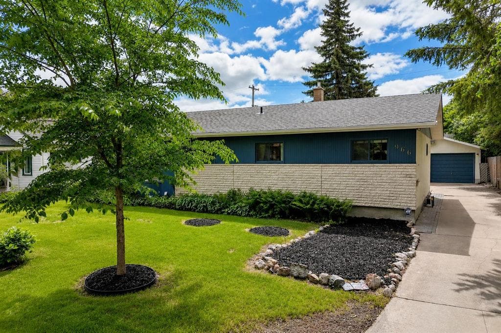 966 Nesbitt Bay , Winnipeg R3T 1W7 — photo 1